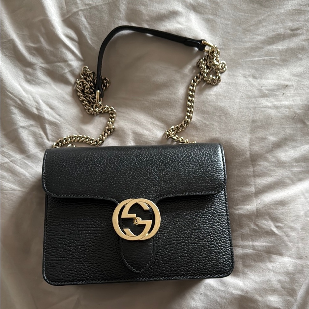 Gucci Black Leather Shoulder Bag